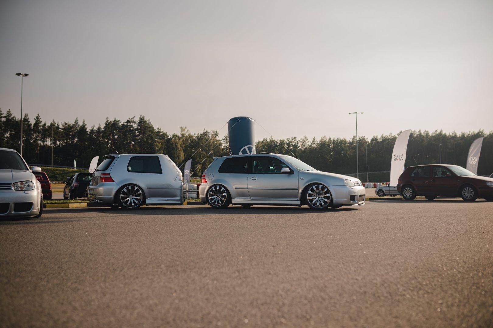 Piknik Volkswagena Golfa na Torze w Modlinie