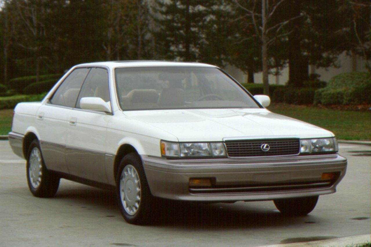 Lexus ES