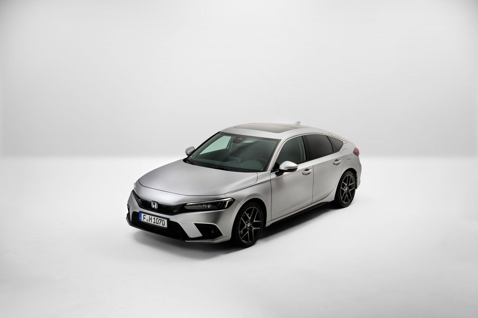Honda Civic e:HEV Silverest Silver