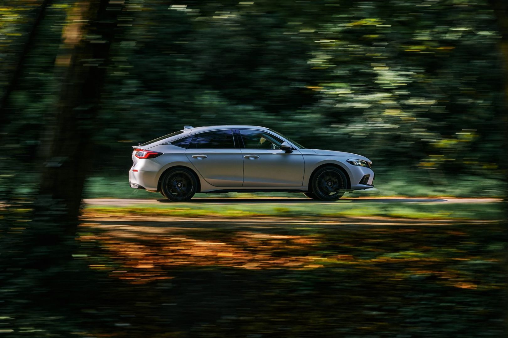 Honda Civic e:HEV Silverest Silver