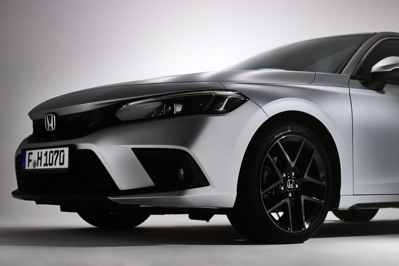 Honda Civic e:HEV Silverest Silver