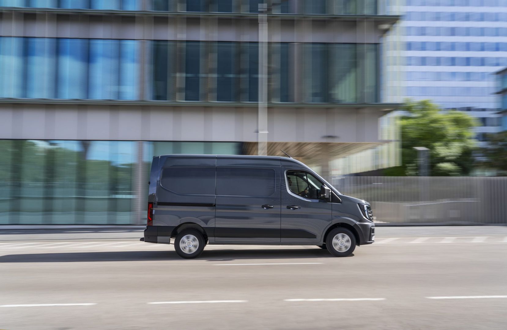 Nissan Interstar 2025