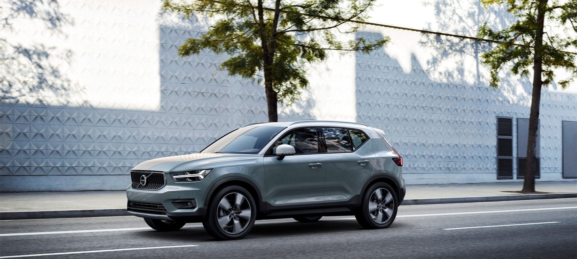 Nowe Volvo XC40 ceny w Polsce Motocaina.pl