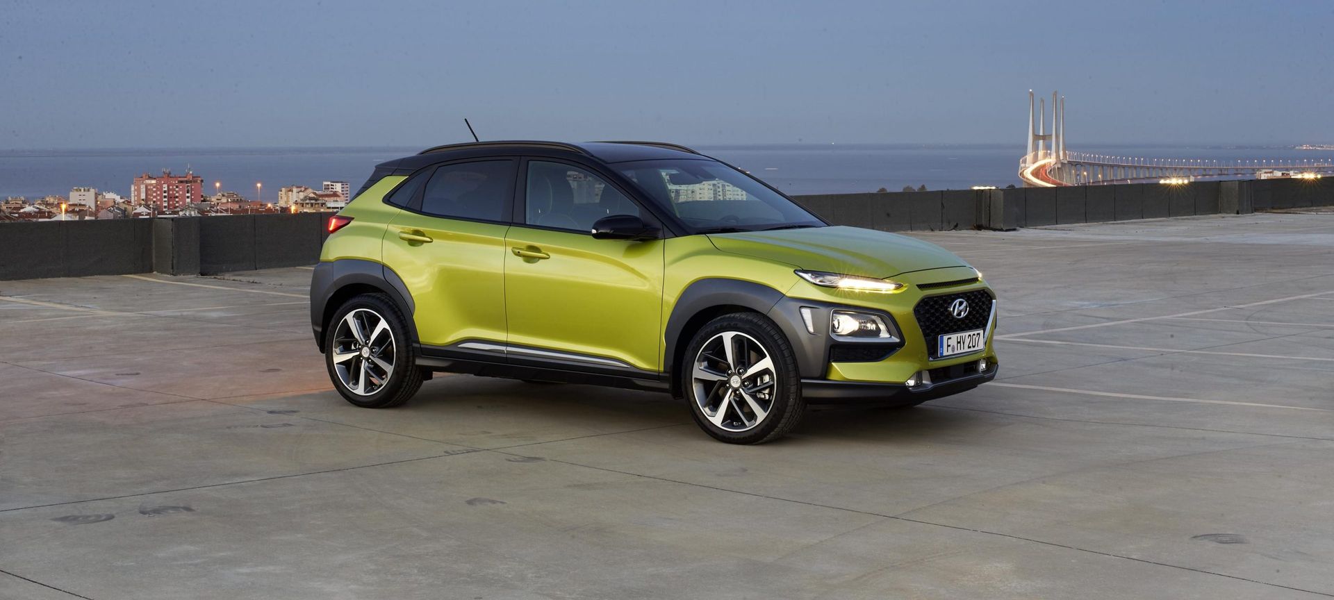 Hyundai Kona nowy SUV koreańskiej marki Motocaina.pl