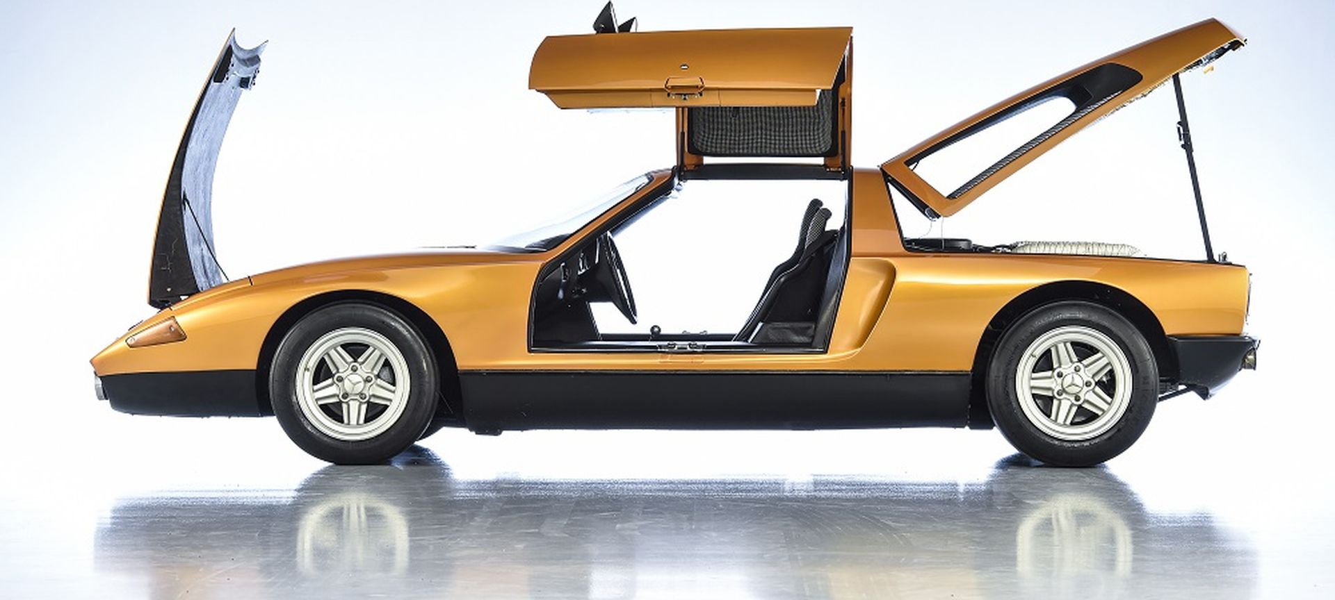 MercedesBenz C 111 samochód marzeń z czterowirnikowym