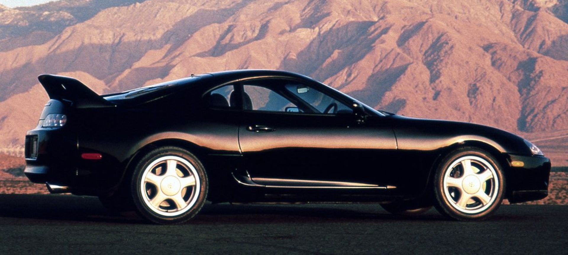 Супра сток. Toyota Supra 2002. Toyota Supra 1993. Toyota Supra a80. Тойота Супра 1993–2002.