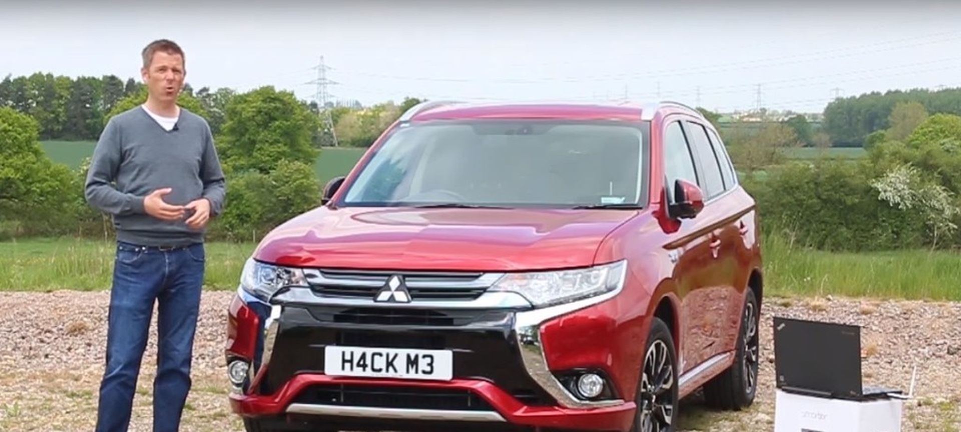 Hackowanie Mitsubishi Outlander Phev | Motocaina.pl