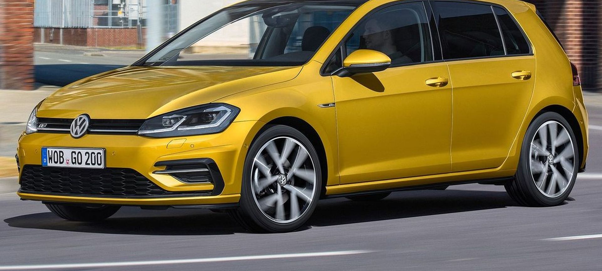 Zmodernizowany VW Golf VII co się zmieniło? Motocaina.pl