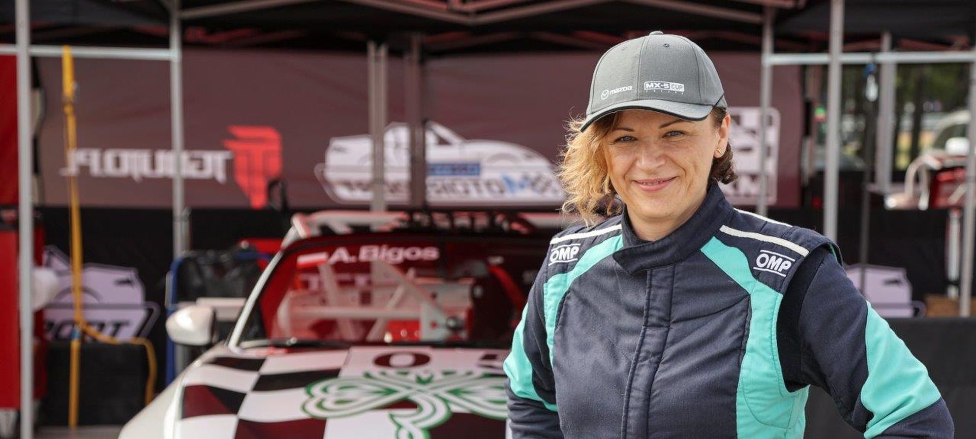 Anna Bigos zadebiutowała w w Mazda MX5 Cup! Motocaina.pl