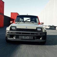 Renault 5 Turbo 3, fot. materiały prasowe / Legende Automobiles