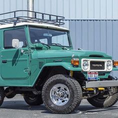 Toyota FJ40 Land Cruiser należąca do Toma Hanksa