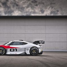 Porsche Mission R