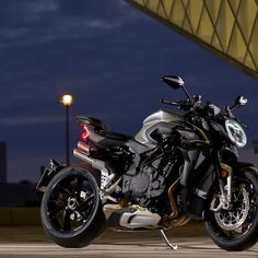 MV Agusta Brutale 1000 RS