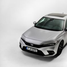 Honda Civic e:HEV Silverest Silver