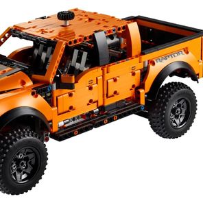 Ford F-150 Raptor z klocków Lego