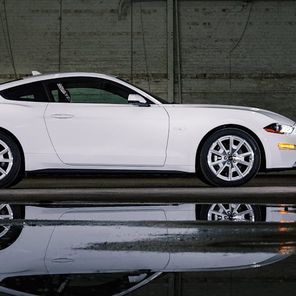 2022 Mustang Coupe Ice White Appearance Package