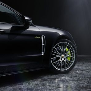 Porsche Panamera Platinum Edition