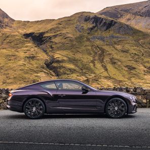 Bentley GT Mulliner Blackline