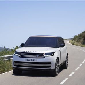 Range Rover SV