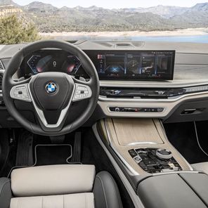 BMW X7 2023