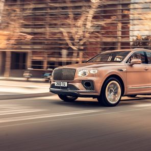 Bentley Bentayga Extended Wheelbase