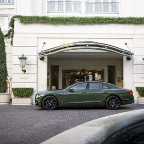 Bentley Flying Spur Hybrid