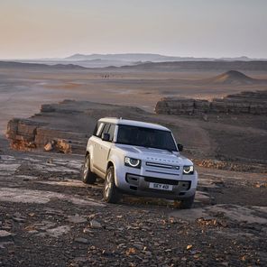 Land Rover Defender 130