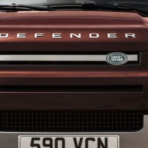 Land Rover Defender 130