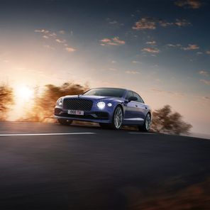 Bentley Flying Spur Mulliner Blackline