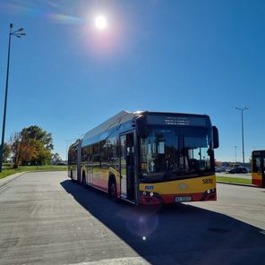 Kama - dziewczyna za kółkiem autobusu