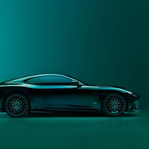 Aston Martin DBS 770 Ultimate