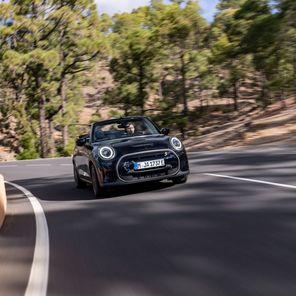 Mini Cooper SE Cabrio