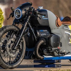 BMW R18 Iron Annie