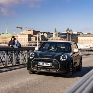 Mini Cooper SE Resolute Edition