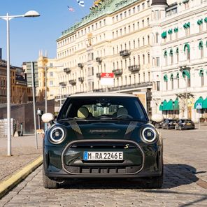 Mini Cooper SE Resolute Edition