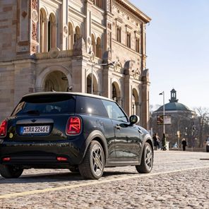 Mini Cooper SE Resolute Edition