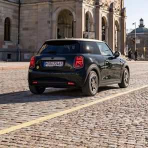 Mini Cooper SE Resolute Edition