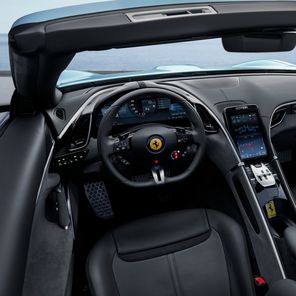 Nowe Ferrari Roma Spider (fot. Ferrari)