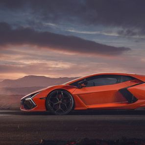 Lamborghini Revuelto