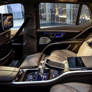 Mercedes-Maybach EQS SUV