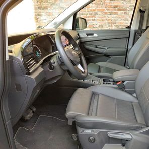 Ford Tourneo Connect 1.5 EcoBoost Titanium