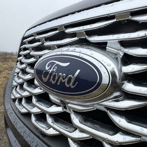 Ford Explorer PHEV 2023