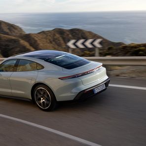 Nowe Porsche Taycan 2024