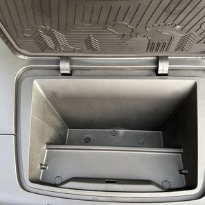 Volvo EX30 frunk - przedni bagażnik