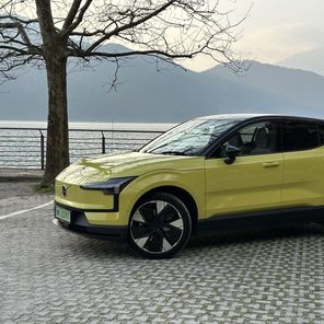 Volvo EX30