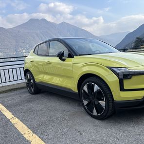 Volvo EX30