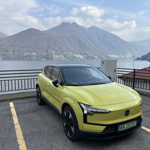 Volvo EX30