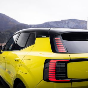 Volvo EX30 Moss Yellow