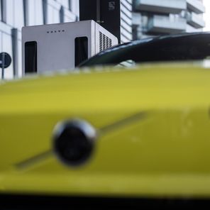 Volvo EX30 Moss Yellow