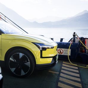 Volvo EX30 Moss Yellow